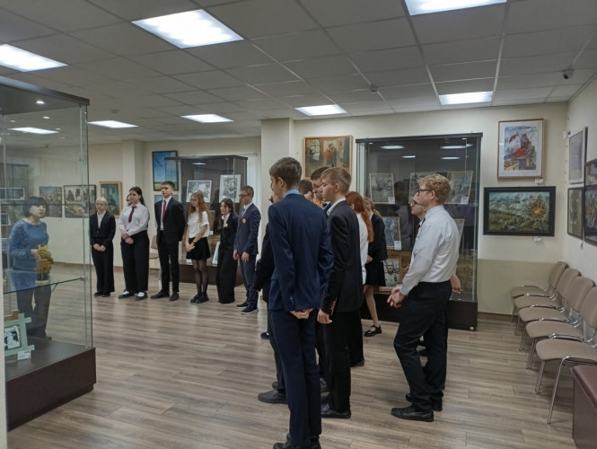 В Краеведческом музее Октябрьского района Ростовской области работает выставка «Великая Победа, священная война».