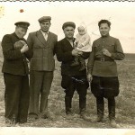 Председатель Исполкома райсовета Улыбин С.Е. на сельскохозяйственной выставке в 1952 г. в п.Каменоломни